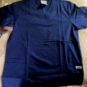 UA Best Buy Scrubs Women's 3-Pocket V-Neck Scrub Top